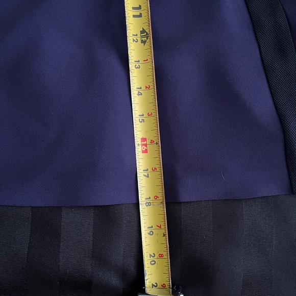 Lacoste mini skirt New with tags . Purple & Black. Size 32 US - Picture 9 of 10